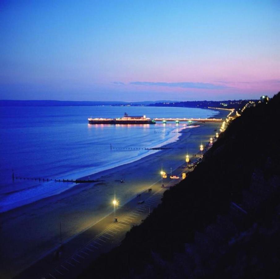 Bournecoast - Stylish Flat With Balcony - Sea Views - 10 Min Walk To Beach - Parking - Wifi - Fm8407 Bournemouth Exterior photo